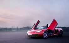  McLaren MP4-12C   